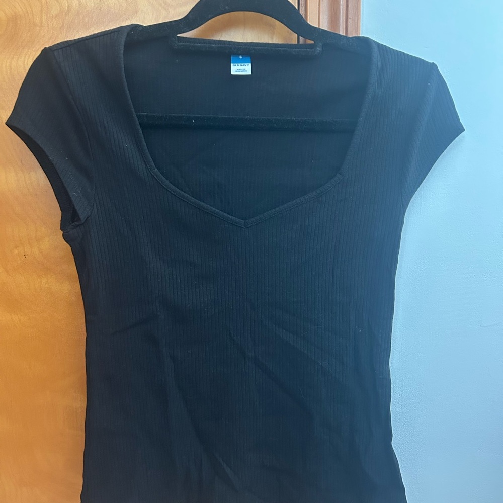 Old Navy Black Ribbed V-Neck Tee